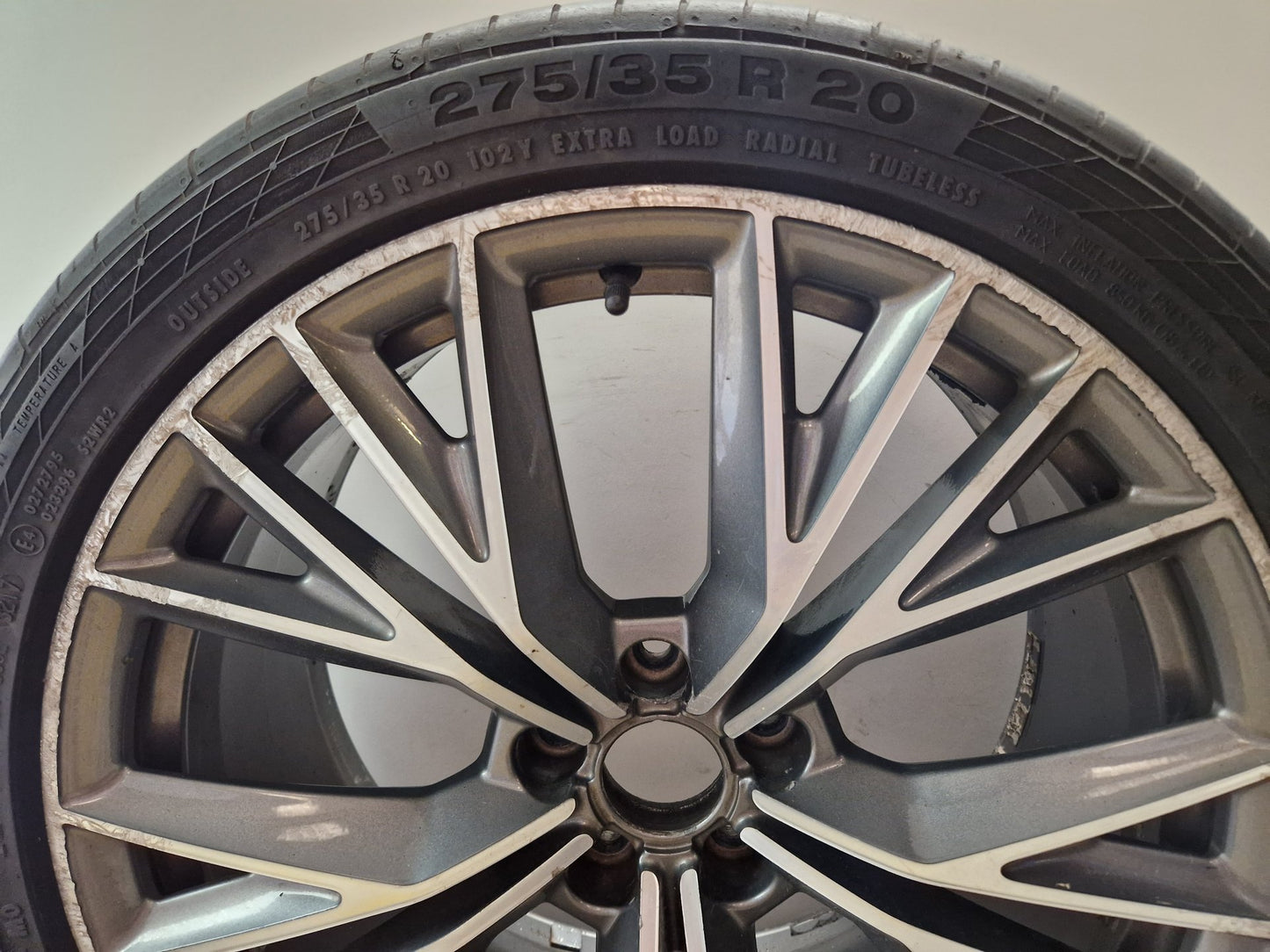 Audi A7 4G 20" Alloy Wheel with Tyre 275/35/20 ~5mm 4G8601025AE