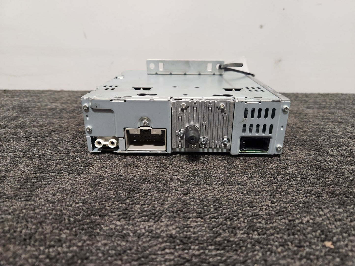Volvo V50 MK2 FL (MW) Genuine Radio Stereo Head Unit 31288510
