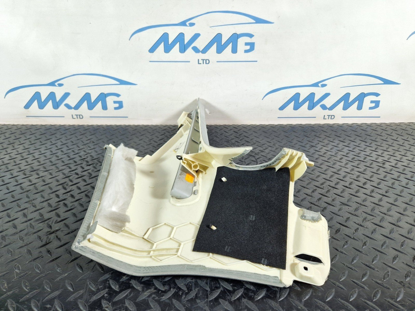 12-18 AUDI A6 C7 GENUINE RIGHT UPPER D PILLAR TRIM 4G9867246B