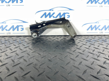 16-22 BMW X1 F48 GENUINE FRONT RIGHT DRIVER SIDE WING BRACKET 7392804