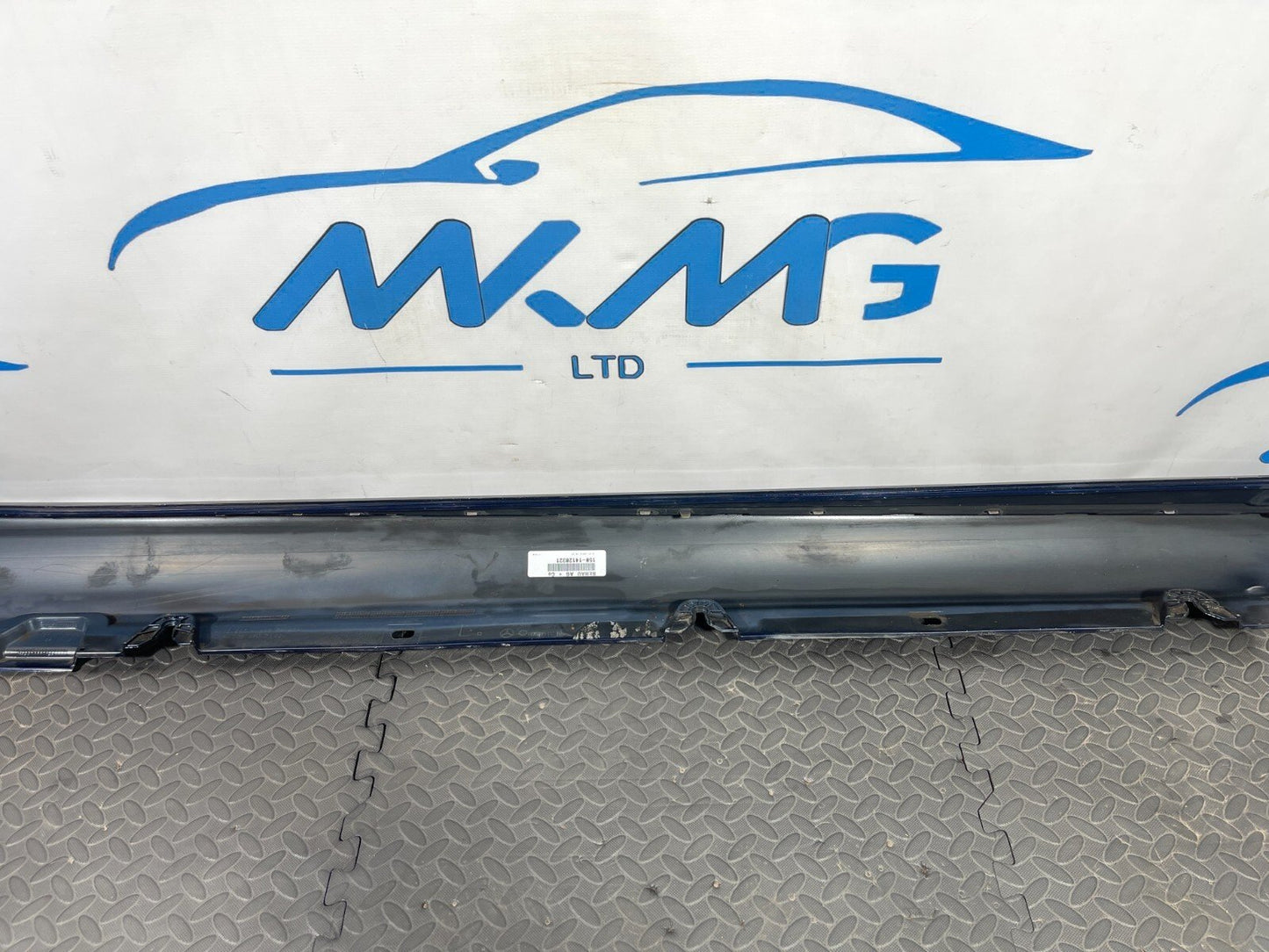 14-21 MERCEDES BENZ C CLASS W205 LEFT N/S SKIRT IN BLUE 980 A2056906902