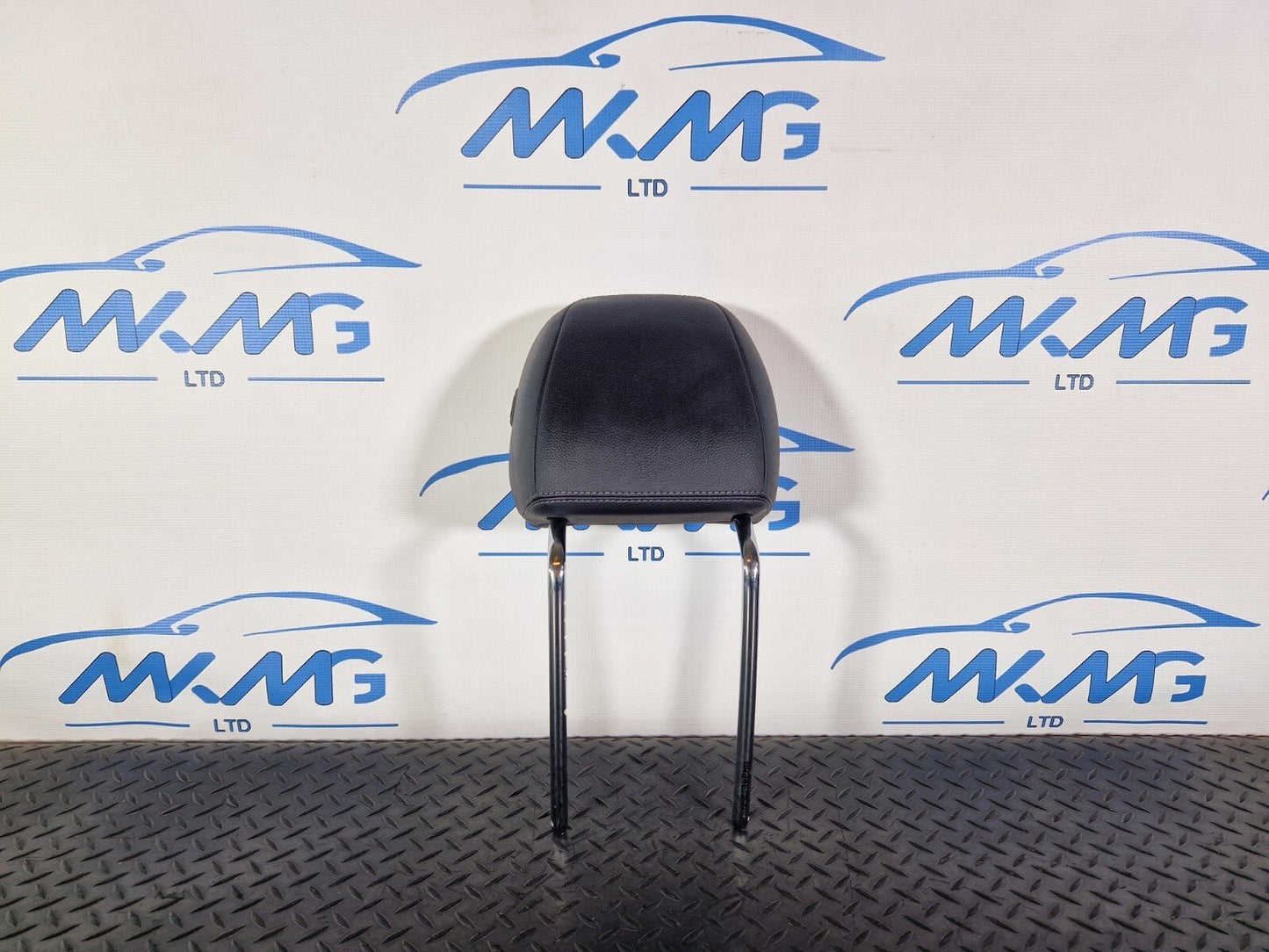 14-19 MERCEDES BENZ GLA X156 GENUINE FRONT SEAT HEADREST FITS LEFT & RIGHT