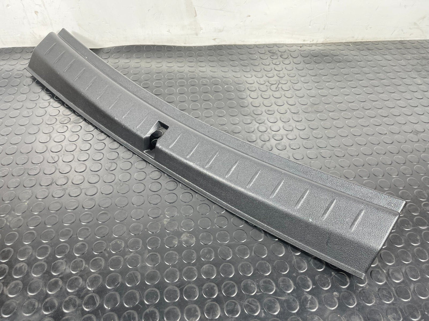 14-21 BMW 2 SERIES GRAN TOURER F45 F46 REAR LOAD COVER TRIM PANEL 7327008