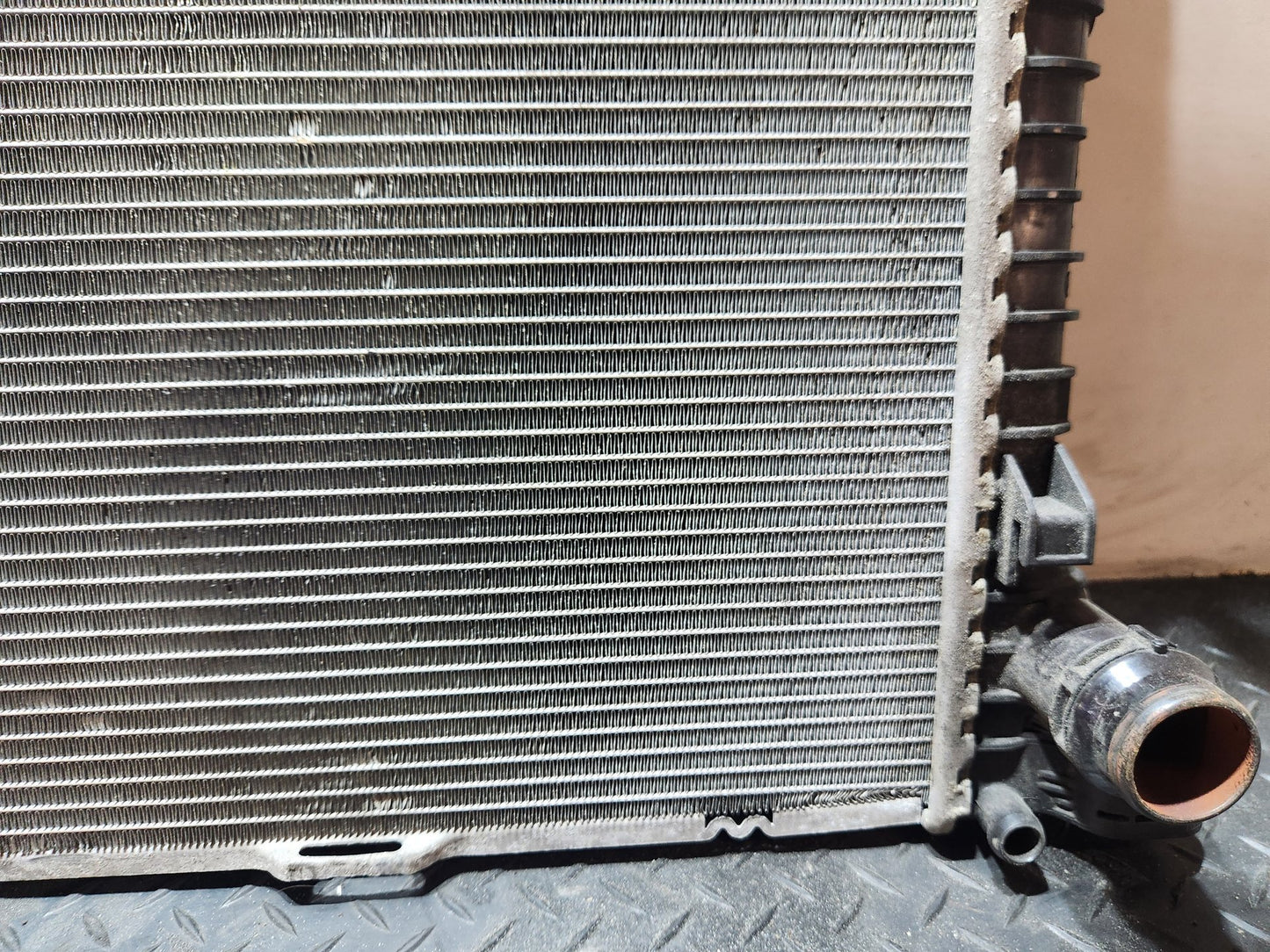 Audi A6 C7 Genuine Water Coolant Cooling Radiator 8K0121251H