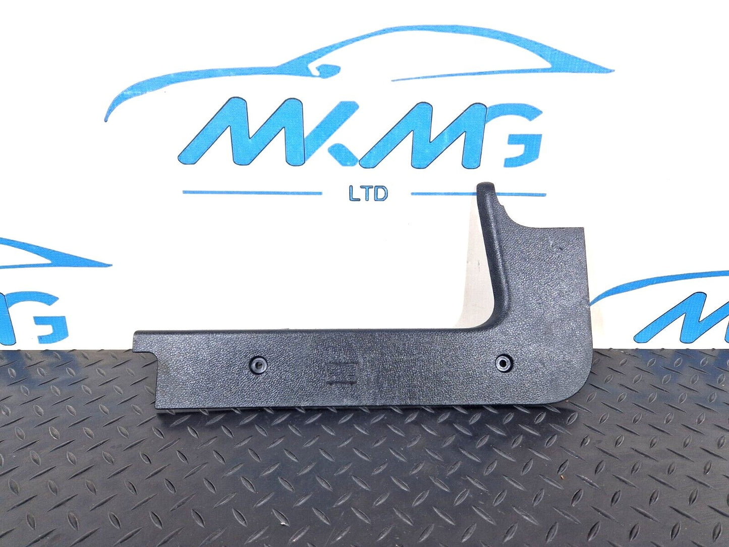 18ON MERCEDES BENZ SPRINTER W907 BATTERY PLASTIC TOP COVER LEFT N/S A9106863000