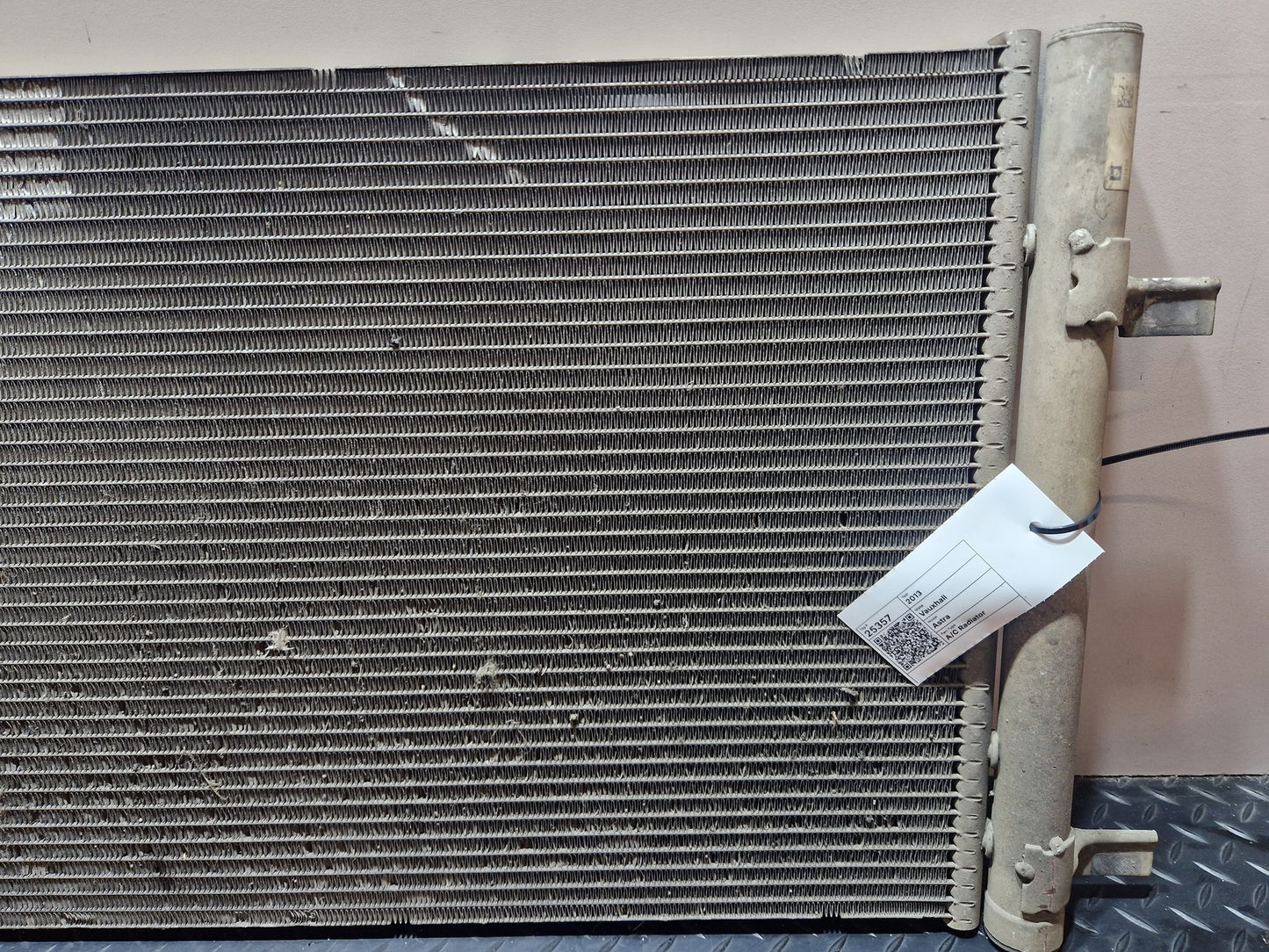 Vauxhall Astra MK6 (J) (A3400) Hatchback Genuine A/C Cooling Radiator 13377762