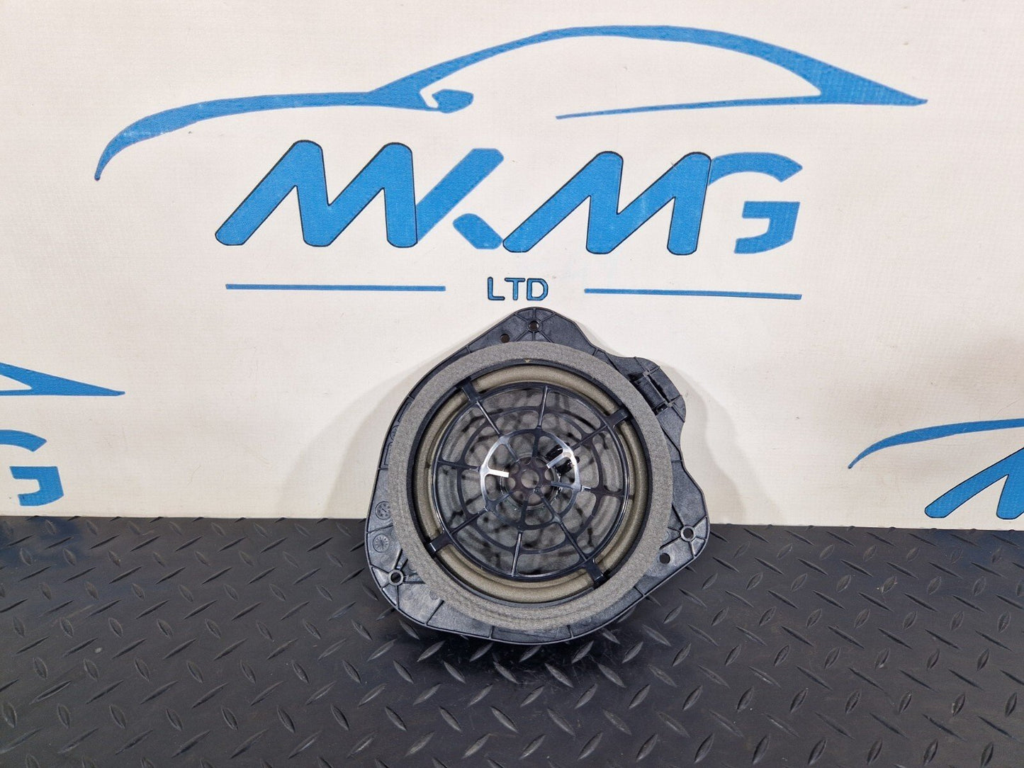 AUDI A5 F5 GENUINE PASSENGER SIDE REAR DOOR SPEAKER 8W7035411