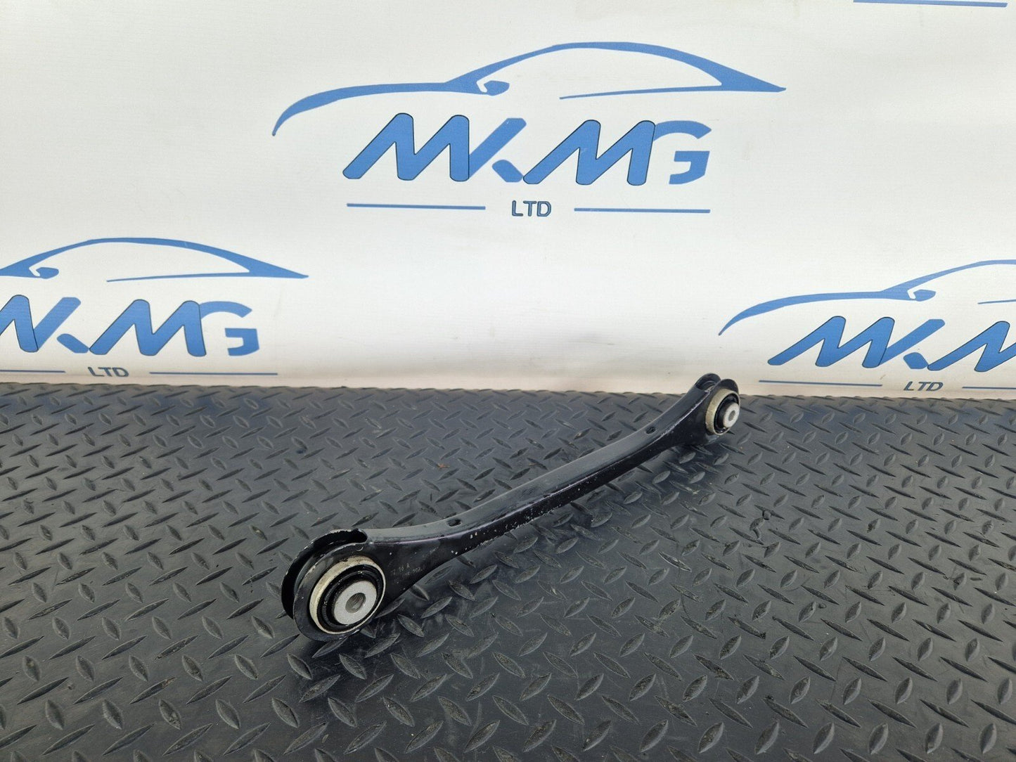Audi Unknown Part Type 4M0505292D4M0505425D