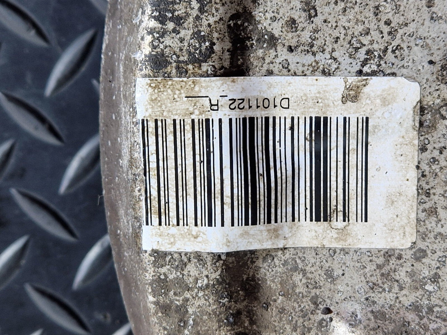 11-18 BMW 6 SERIES F06 GENUINE RHD REAR RIGHT WHEEL HUB 685289