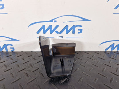 19-ON RANGE ROVER EVOQUE L551 TAILGATE CATCH TRIM K8D2402A52AA