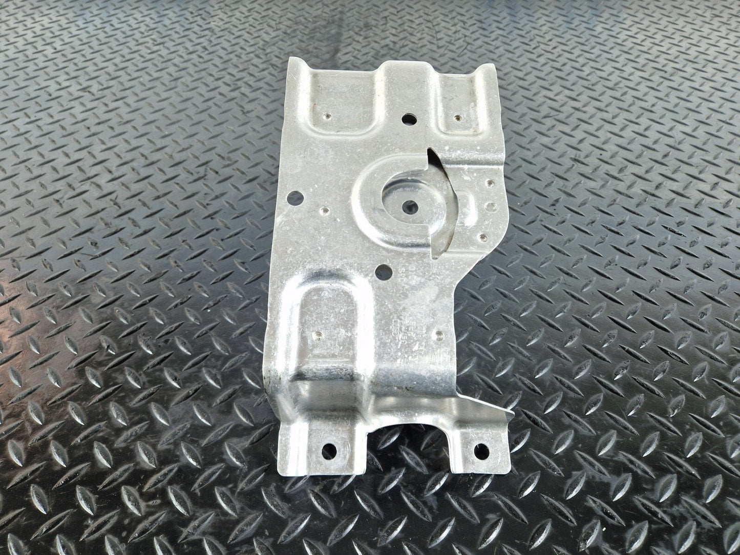 10-17 AUDI A8 4H BATTERY RETAINING BRACKET CLAMP HOLDER MOUNT 4H0802417B