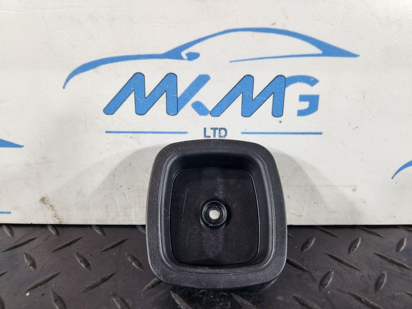 16-19 MERCEDES BENZ GLE W166 OEM REAR BOOT PARCEL SHELF MOUNT TRIM A1666920528