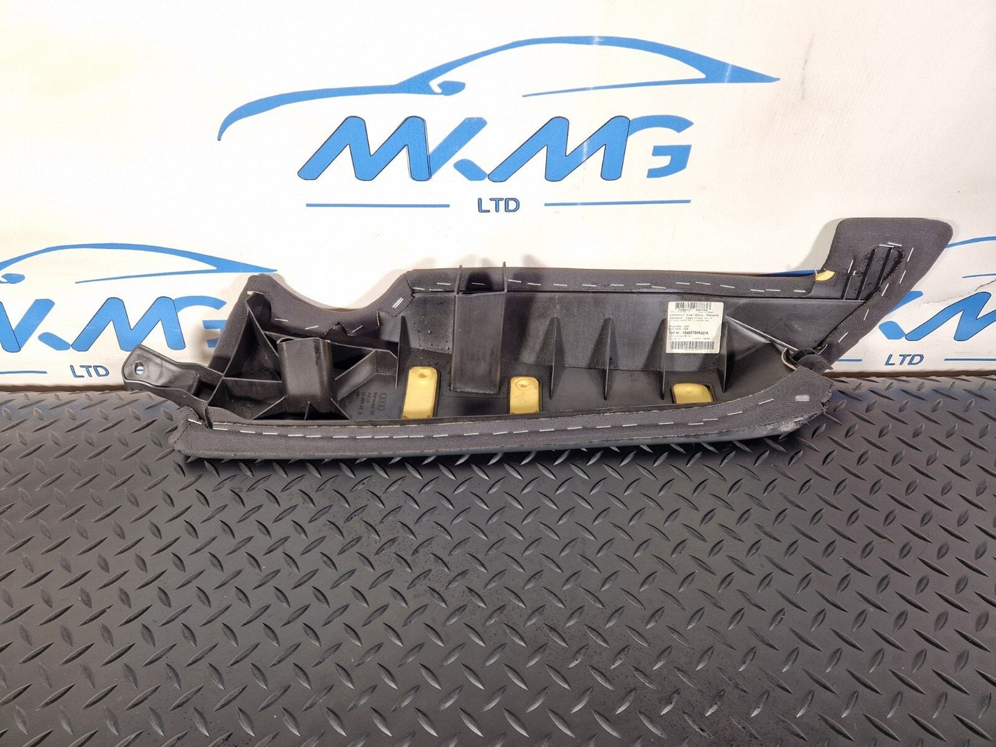 10-18 AUDI A7 4G S-LINE REAR SEAT BOLSTER DRIVER SIDE RIGHT 4G085704A
