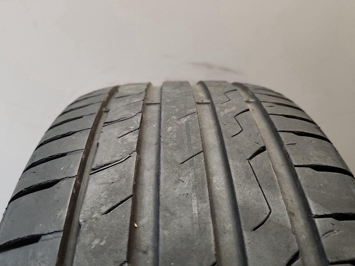 Skoda Yeti MK1 5L 17" Alloy Wheel with Tyre 225/45/17