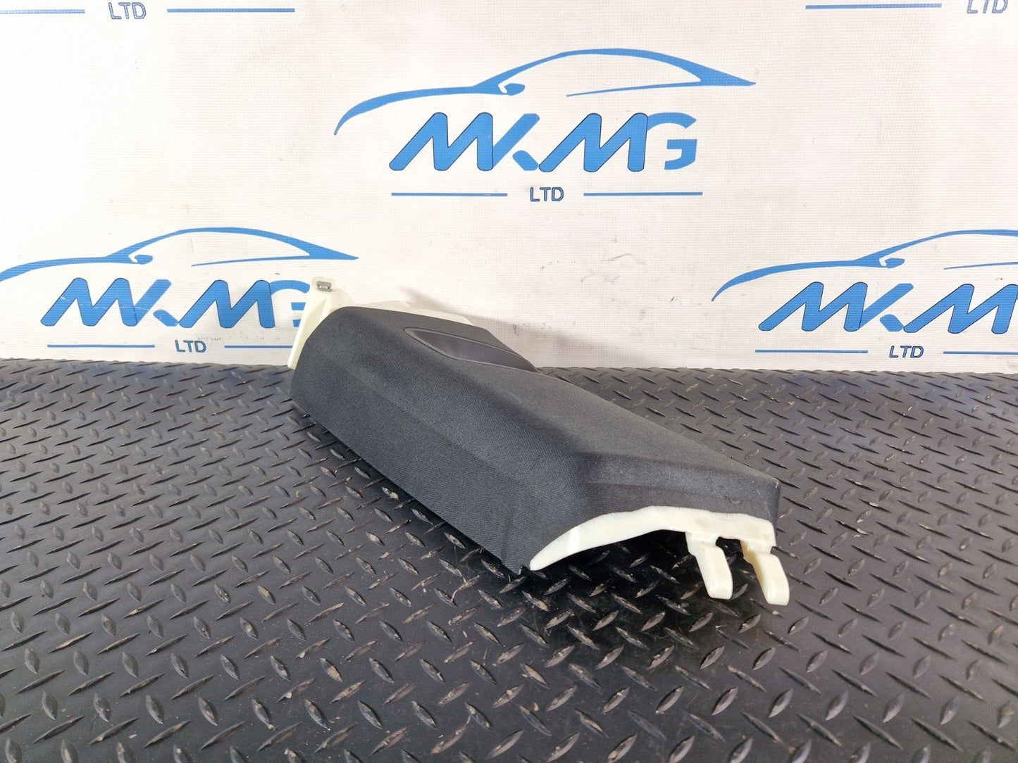16-20 AUDI Q7 4M GENUINE RIGHT DRIVER O/S B PILAR TRIM COVER 4M0867288