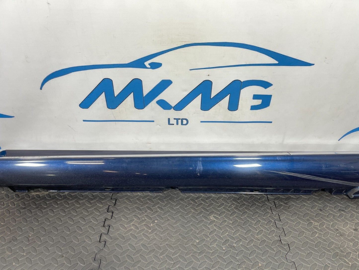 14-21 MERCEDES BENZ C CLASS W205 LEFT N/S SKIRT IN BLUE 980 A2056906902