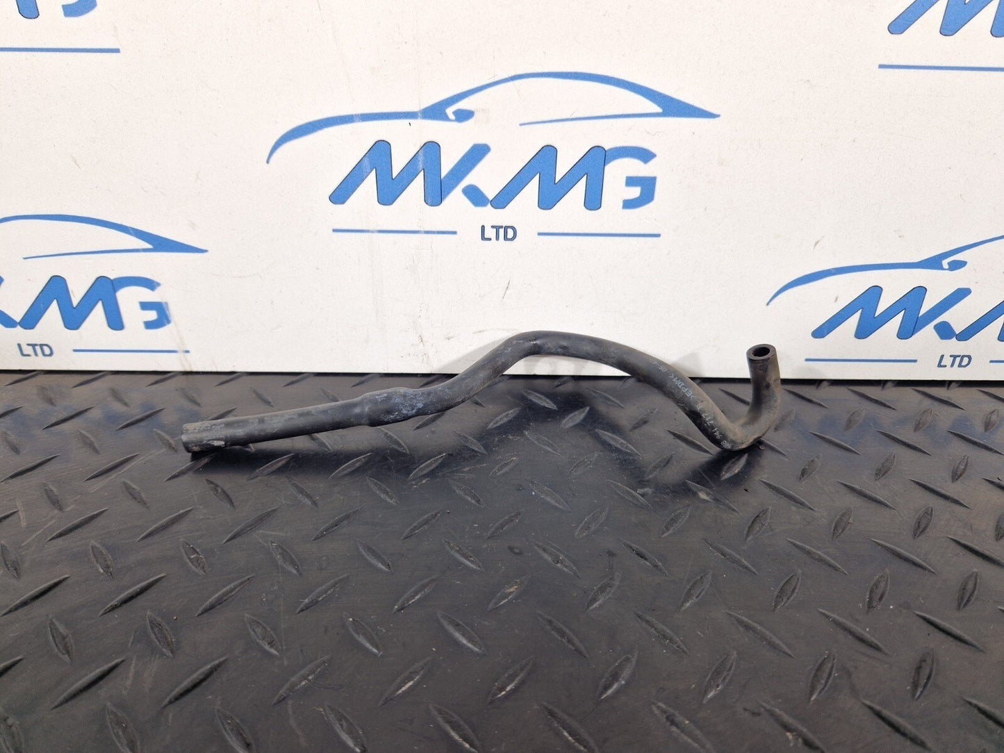 10-18 AUDI A7 4G S-LINE FRONT LEFT HEADLIGHT VENT HOSE 4G8941717B