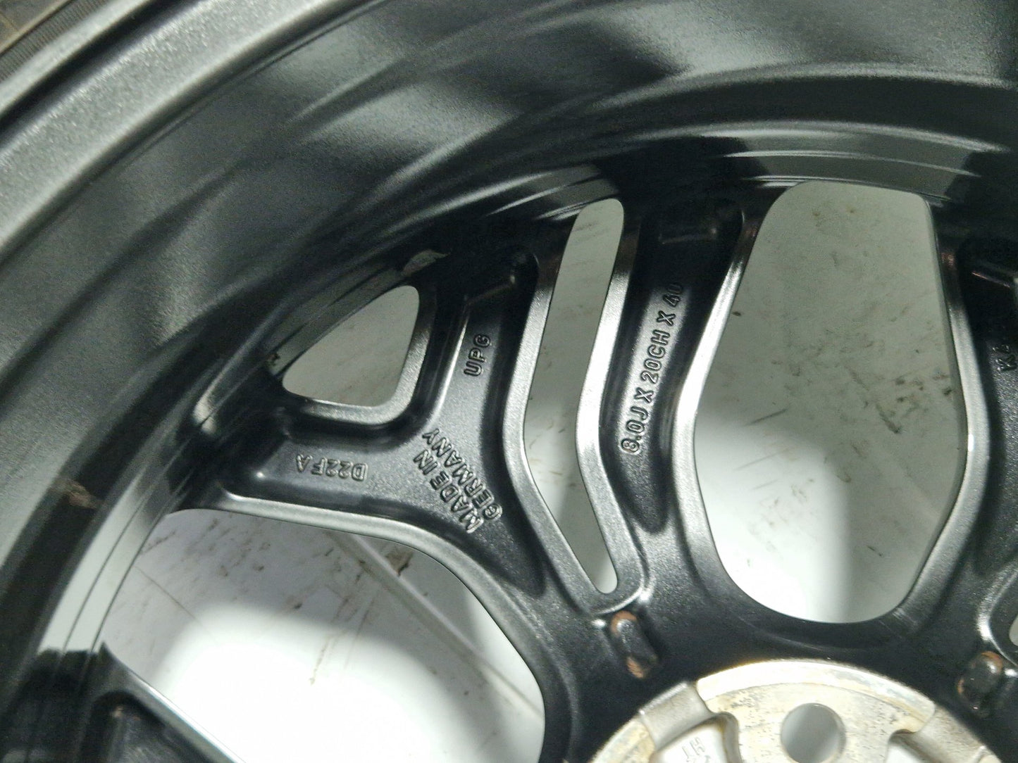 Land Rover Evoque 20" Alloy Wheel with Tyre 235/50/20 ~6mm K8D2-1007-HA