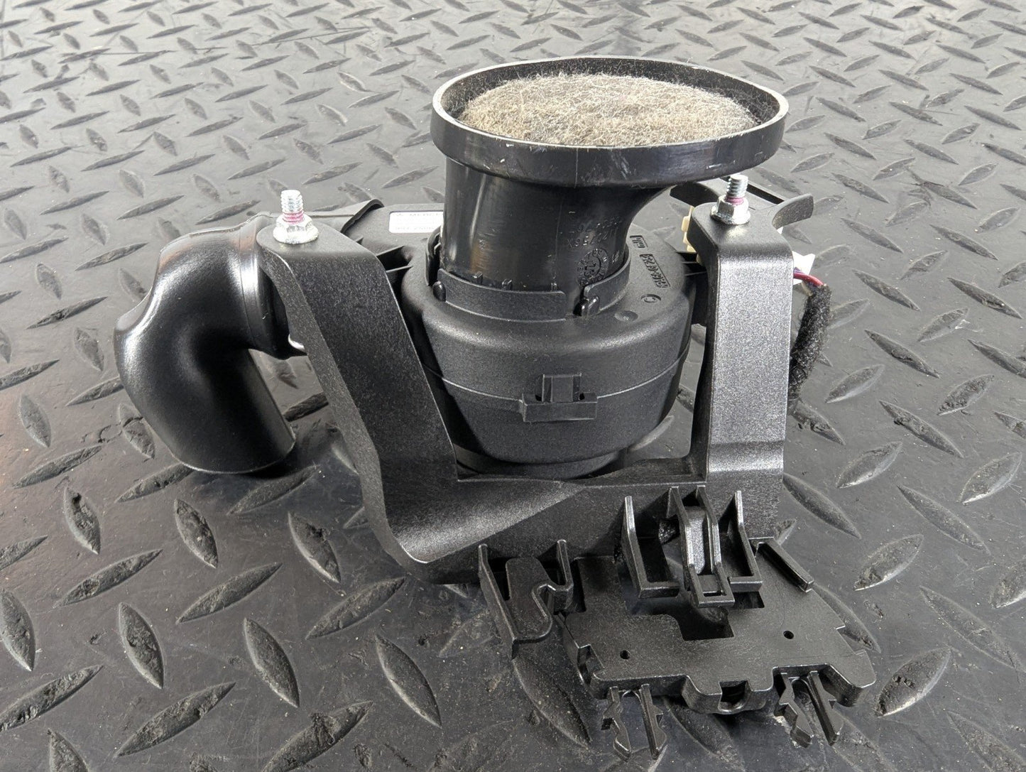 13-19 MERCEDES BENZ CLA C117  DASHBOARD HEATER BLOWER FAN MOTOR A2469064700
