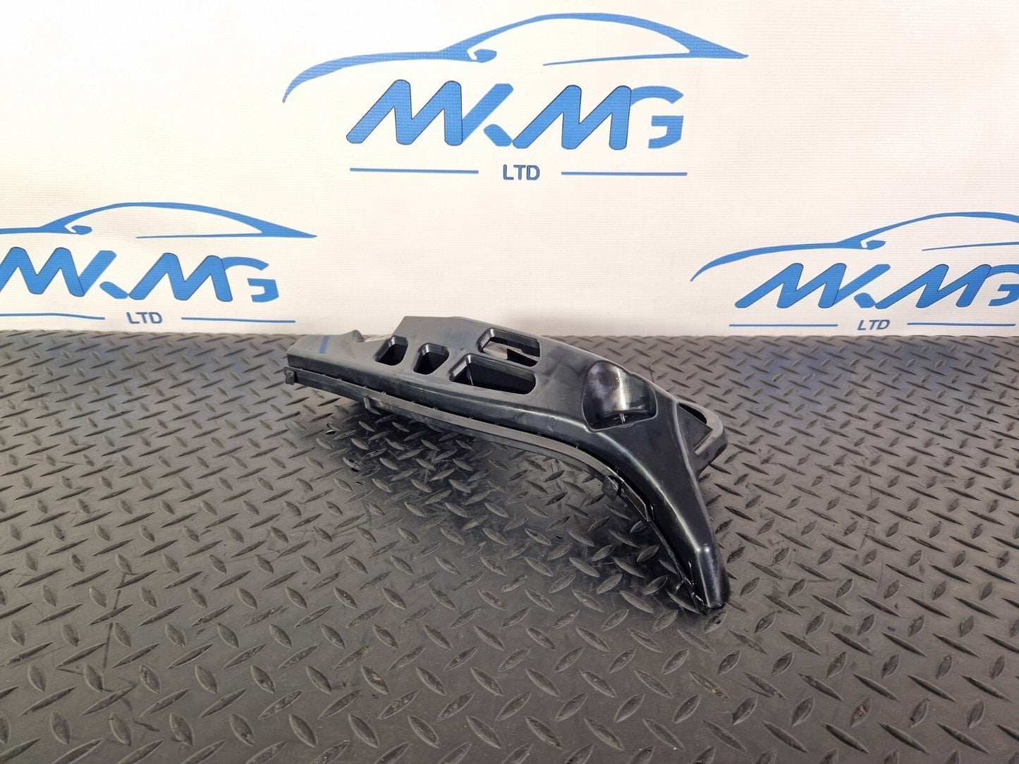 13-19 MERCEDES BENZ CLA C117 AMG OEM REAR BUMPER BRACKET A1778850765