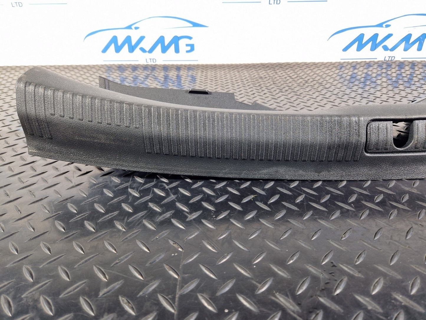 Audi A4 B9 Rear Boot Trim panel 8W5863471