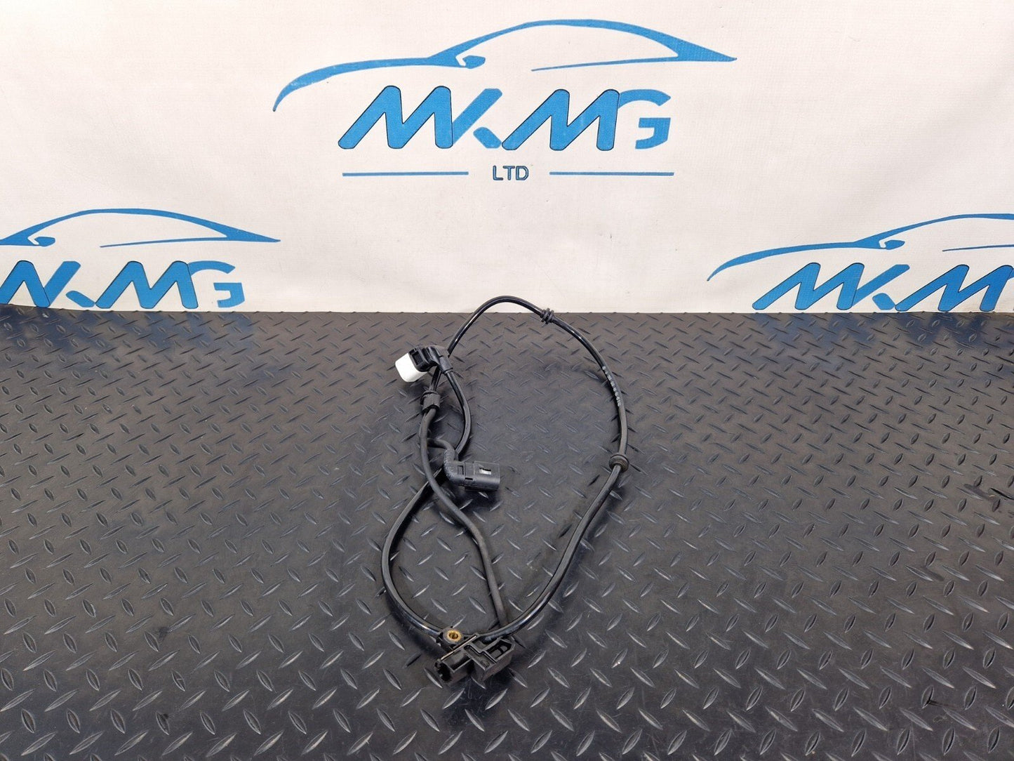 MERCEDES C220 W205 REAR RIGHT O/S PARKING BRAKE & BRAKE WEAR SENSOR INDICATOR
