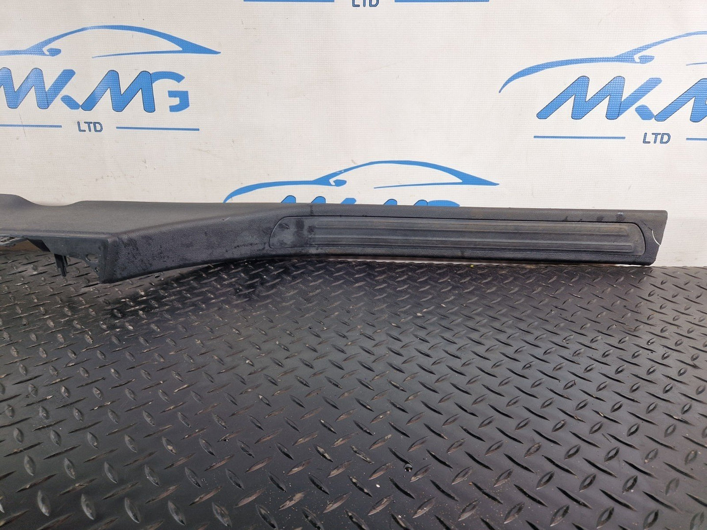 10-15 AUDI Q7 4L GENUINE RIGHT LOWER SILL TRIM 4L0853370