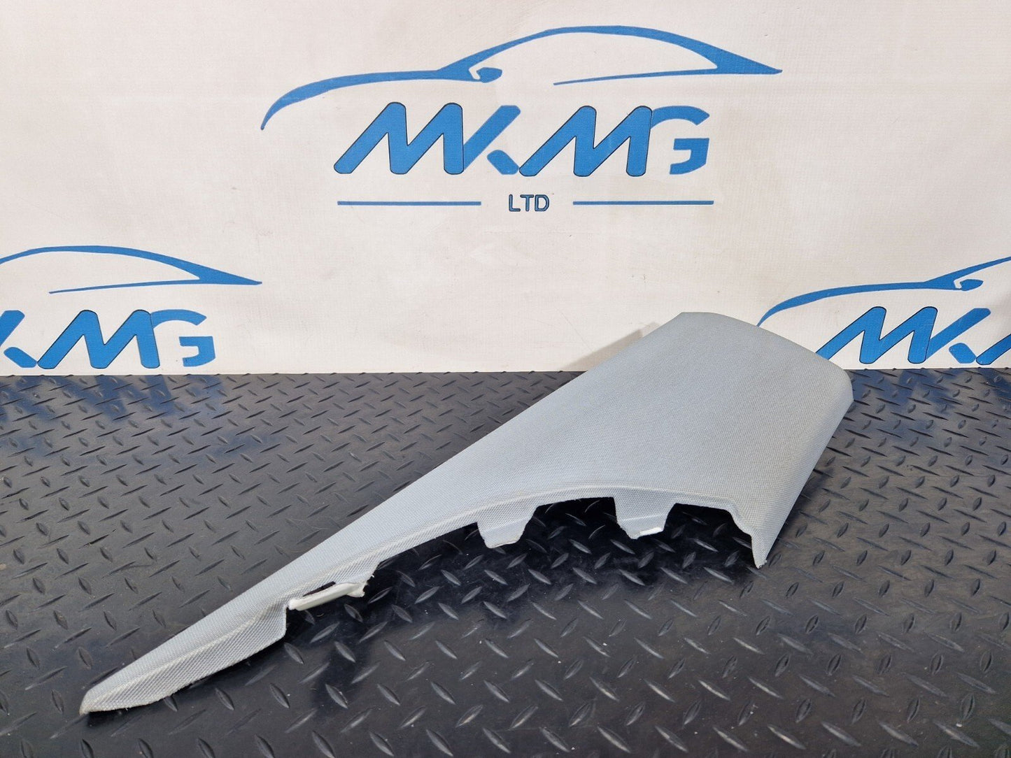 16-19 AUDI A4 B9 GENUINE REAR LEFT SIDE C-PILLAR TRIM 8W5867245