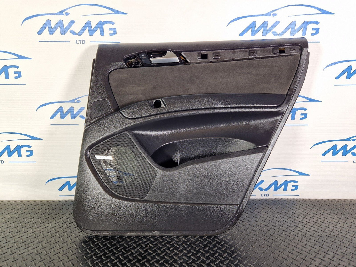 10-15 AUDI Q7 4L GENUINE OEM REAR RIGHT SIDE DOOR CARD 4L0867306B