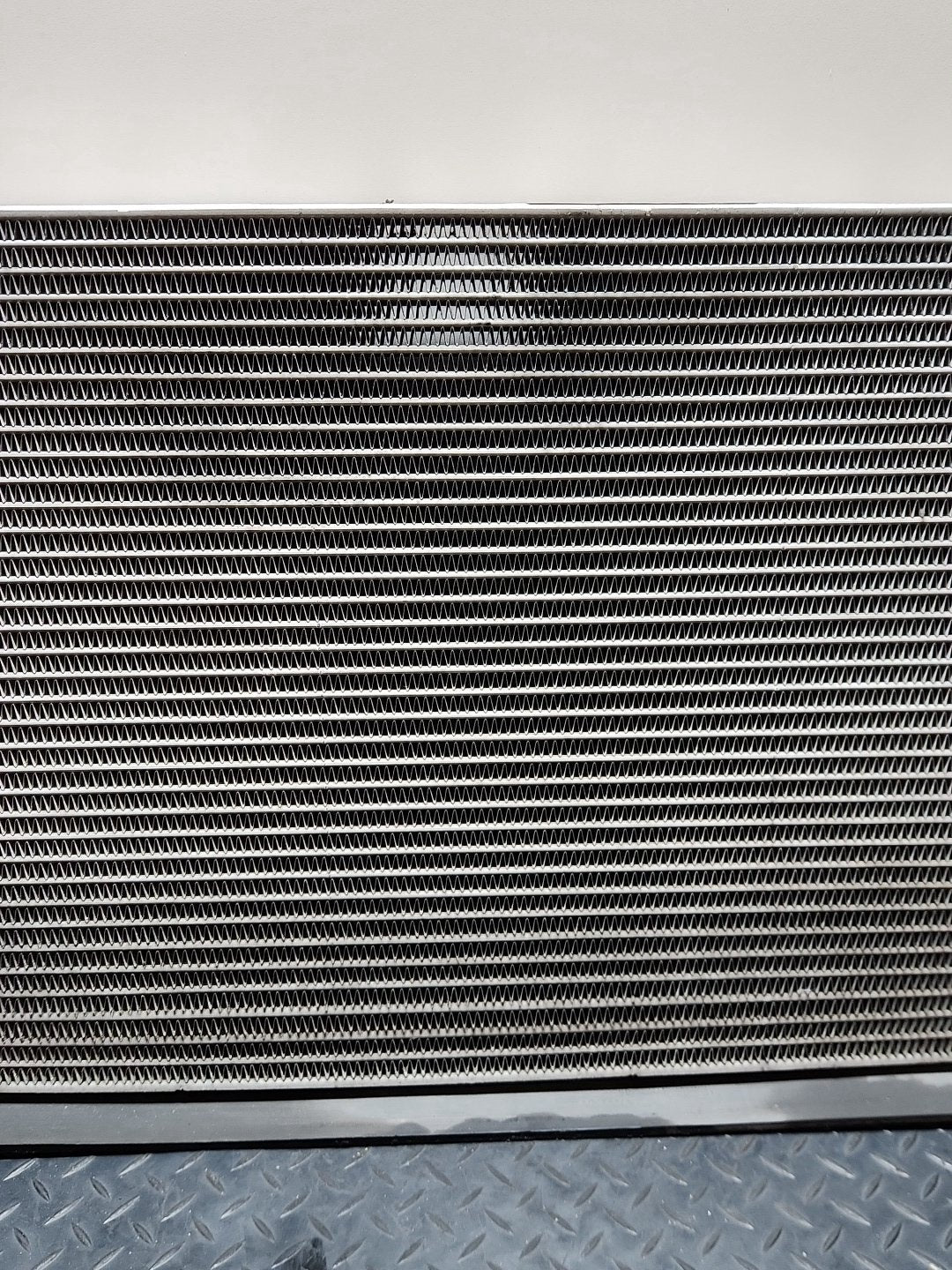Volvo S60 MK1 Saloon 2.4 Diesel Genuine Intercooler Radiator 8671694