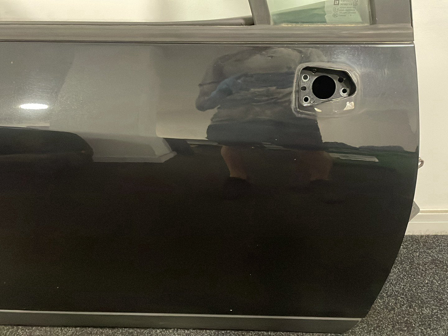 Vauxhall Mokka MK1 (G1U0) SUV Front Right O/S Driver Complete Door in Black GAR