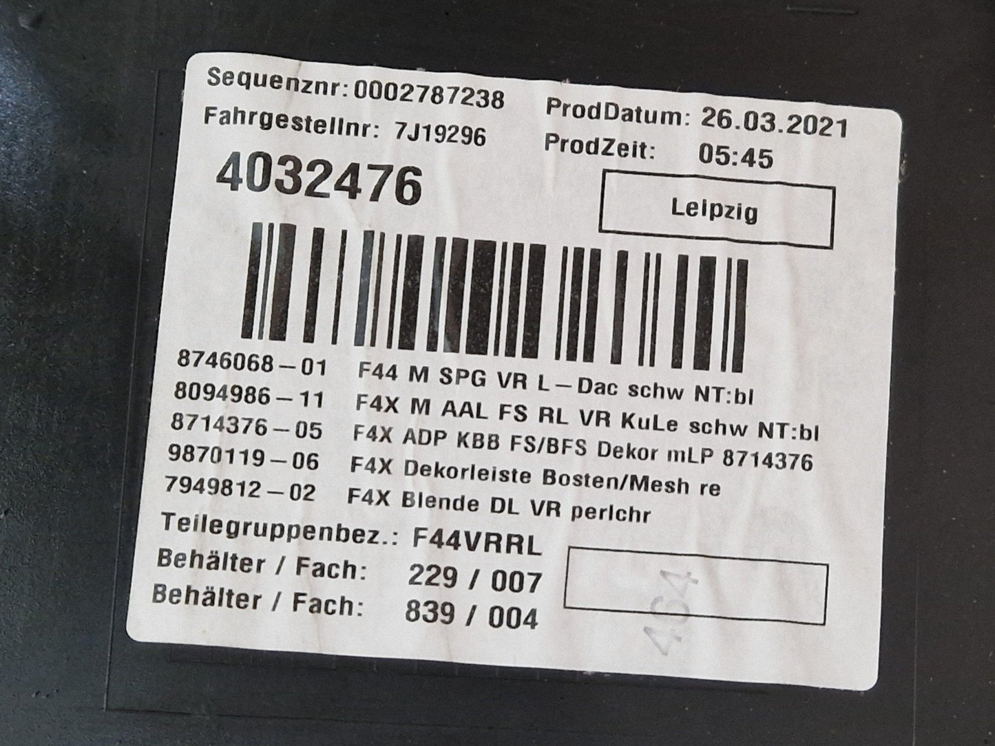19-24 BMW 1 SERIES GENUINE RIGHT DRIVER OFFSIDE FRONT DOOR CARD 10628510