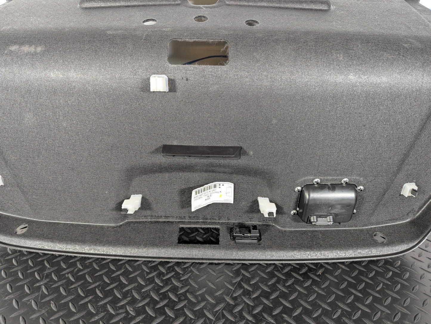 10-17 AUDI A8 4H REAR TAILGATE TRUNK BOOTLID COVER PANEL TRIM 4H0867975K