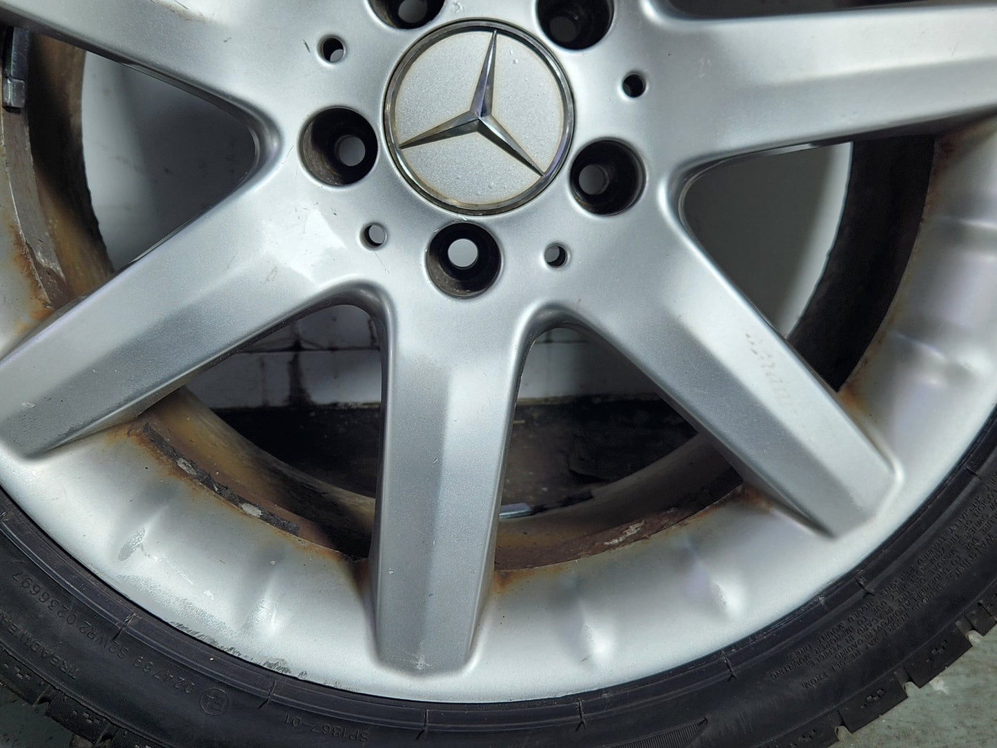 Mercedes C-Class W203 (FL) 17" Alloy Wheel with Tyre 245/40/17 ~7mm A2034012402