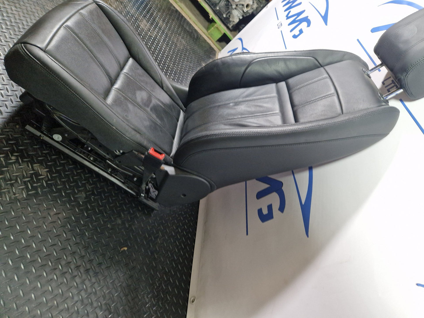 Land Rover Range Rover Evoque Front Right O/S Driver Seat (Deployed)
