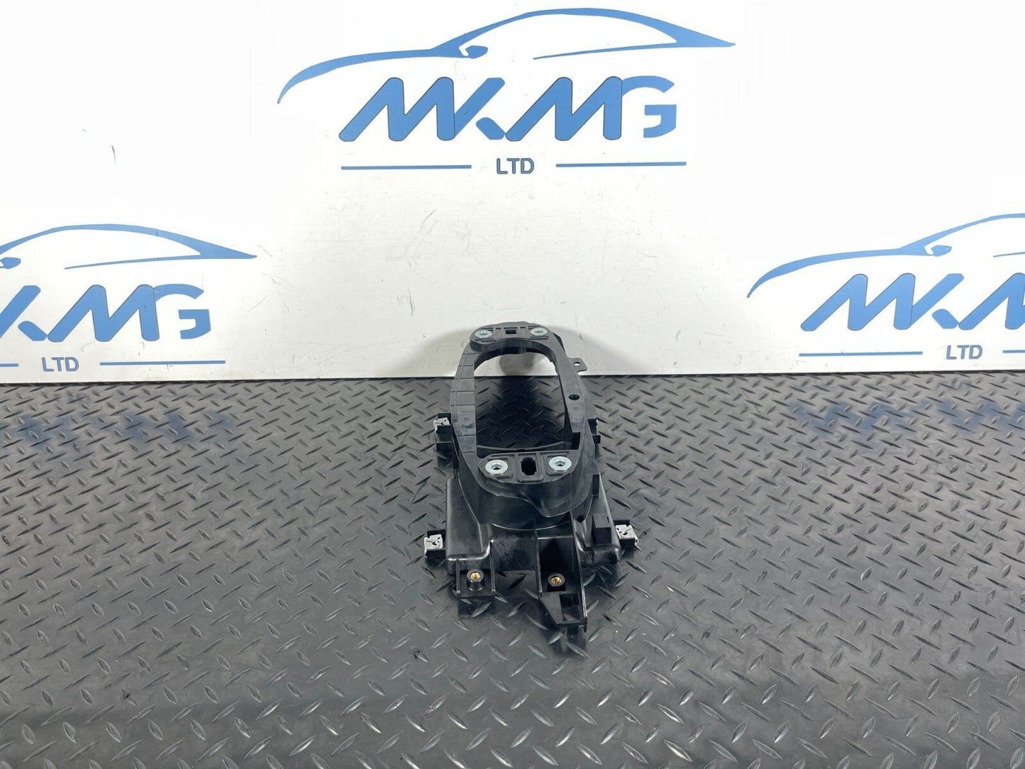 16-23 AUDI A5 F5 S-LINE GEAR SHIFTING MECHANISM MOUNTING FRAME 8W2863531