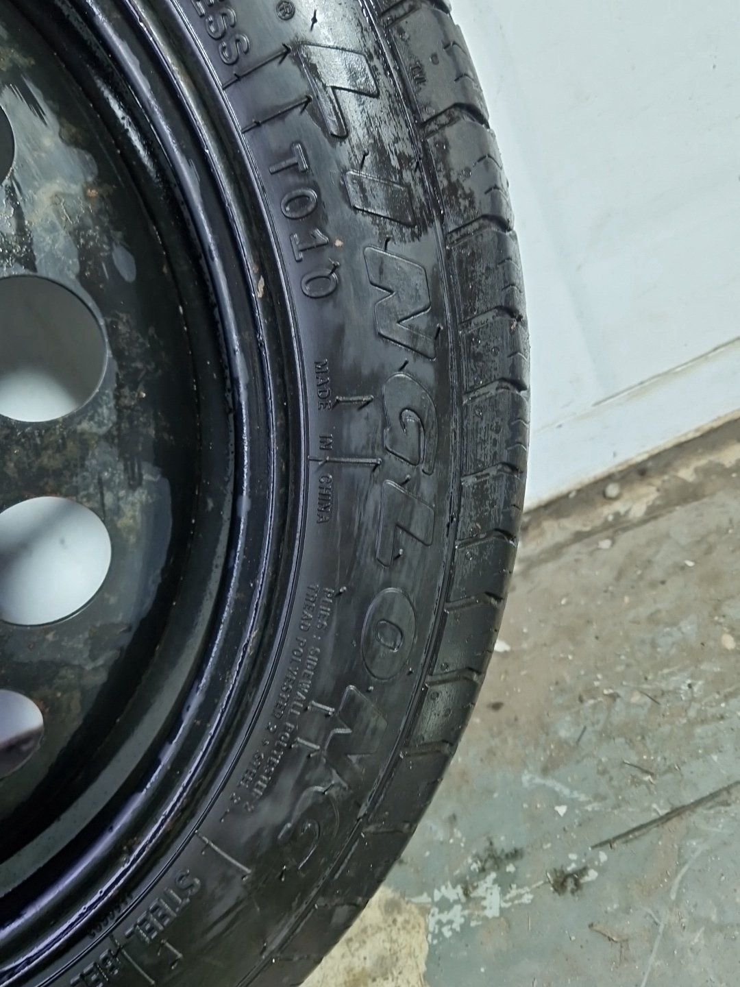 Volvo V70 MK3 Estate 17" Spare Wheel 125/80/17 3mm