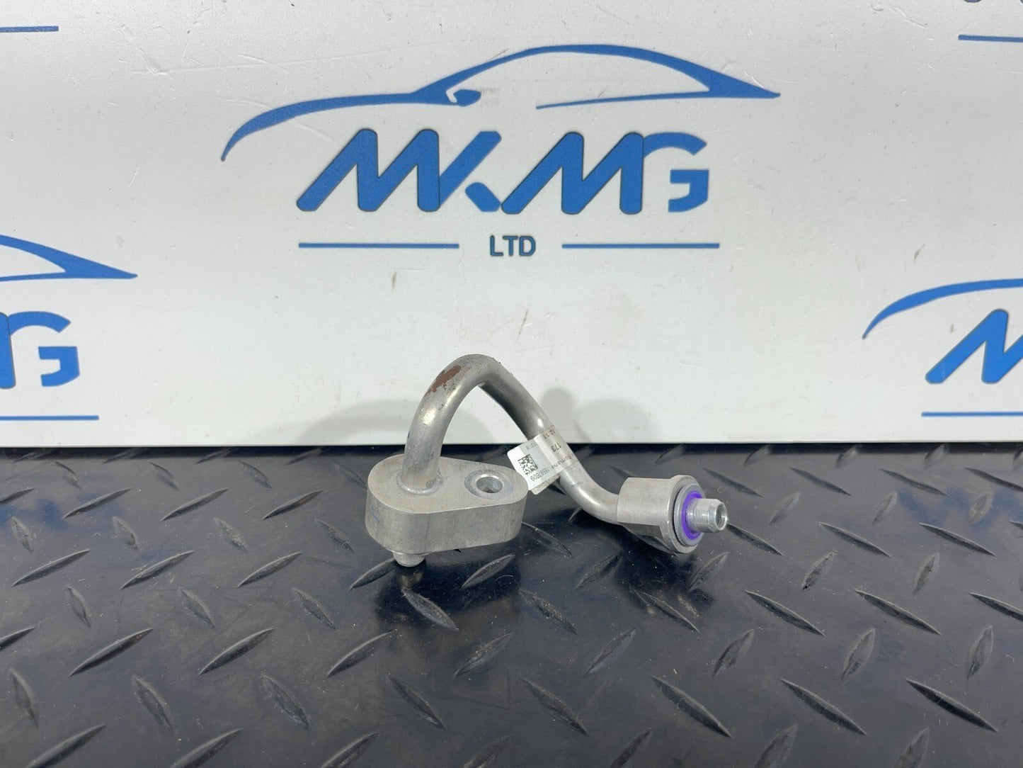 14-21 MERCEDES BENZ C350e W205 Air Conditioning Coolant Pump Line A2058307901