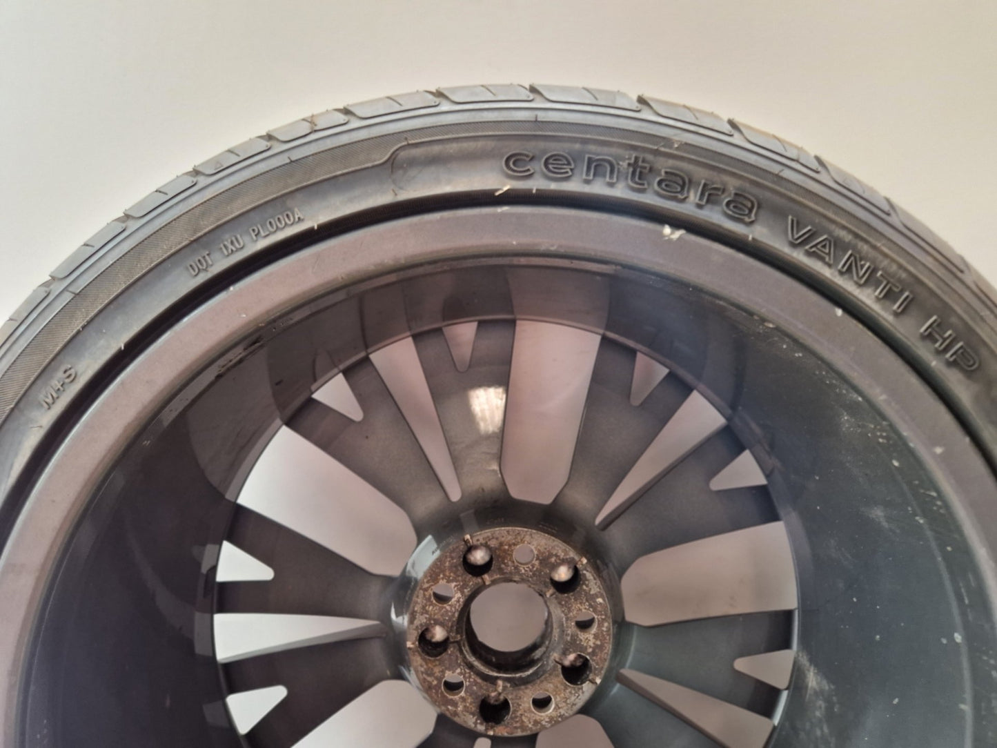 Audi A7 4G 20" Alloy Wheel with Tyre 275/35/20 ~5mm 4G8601025AE