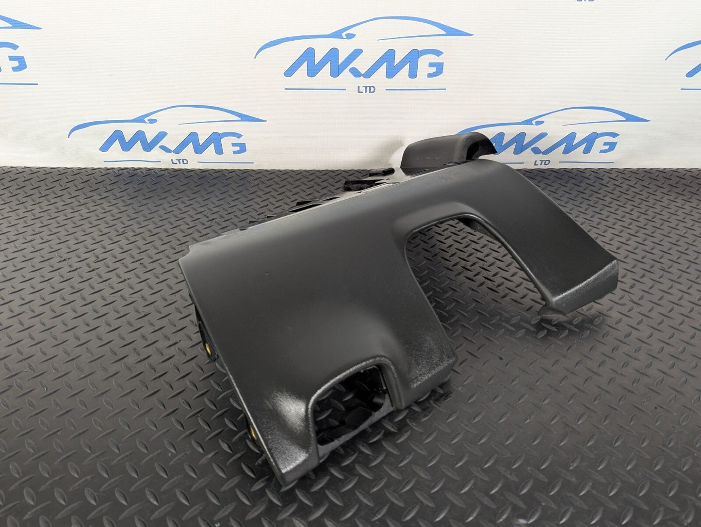 10-17 AUDI A8 4H DASHBOARD LOWER STEERING COLUMN COVER TRIM 4H285700638