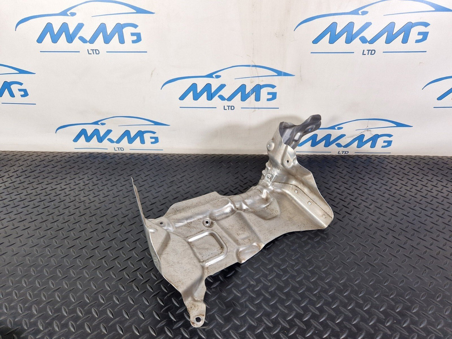 BMW 1 2 X1 X2 SERIES F40 F44 F45 F48 STEERING RACK HEAT RESISTANT PLATE 6869739
