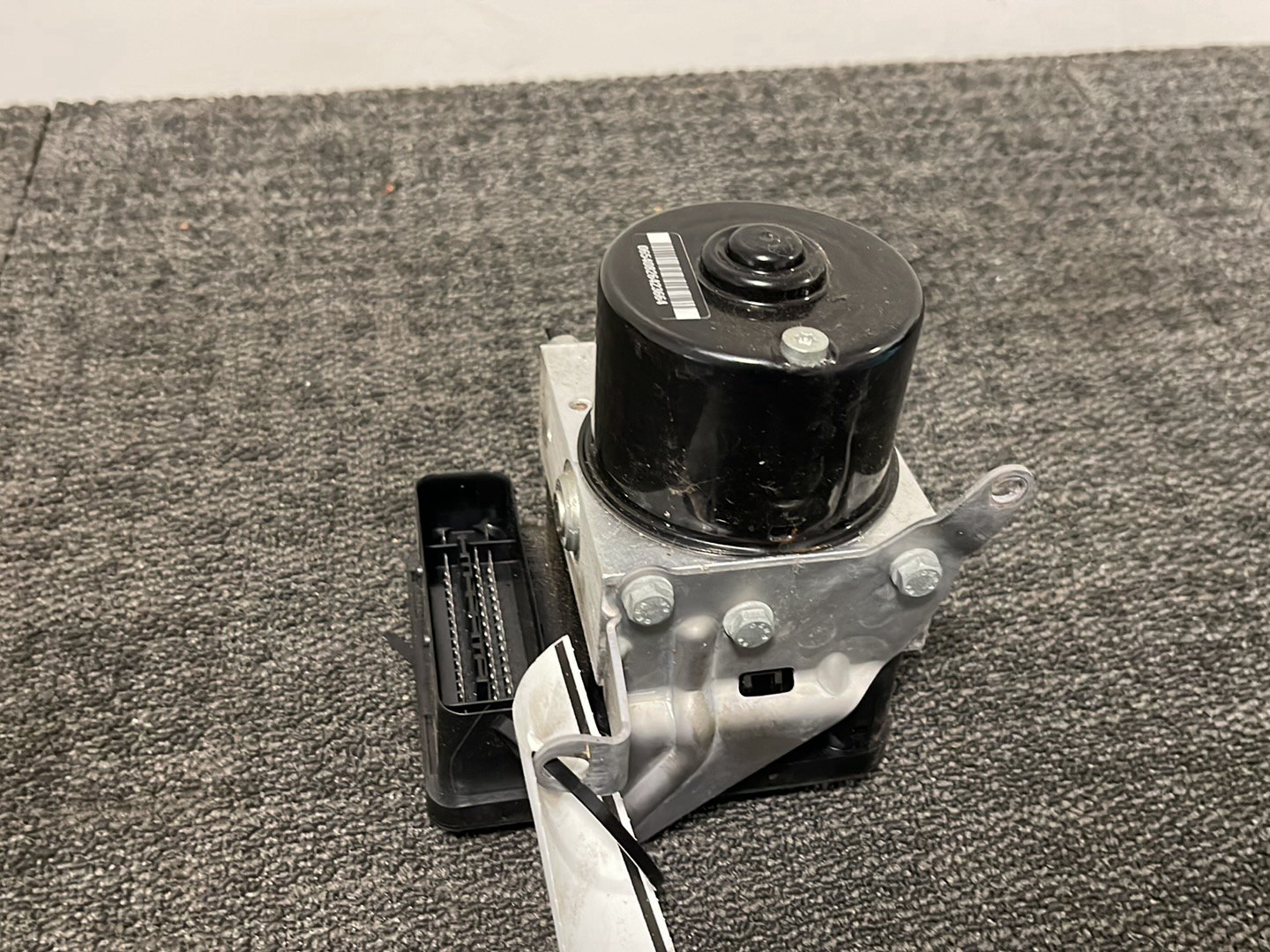 BMW 120i E87 2.0L Petrol Genuine ABS Pump Control Module 6778163
