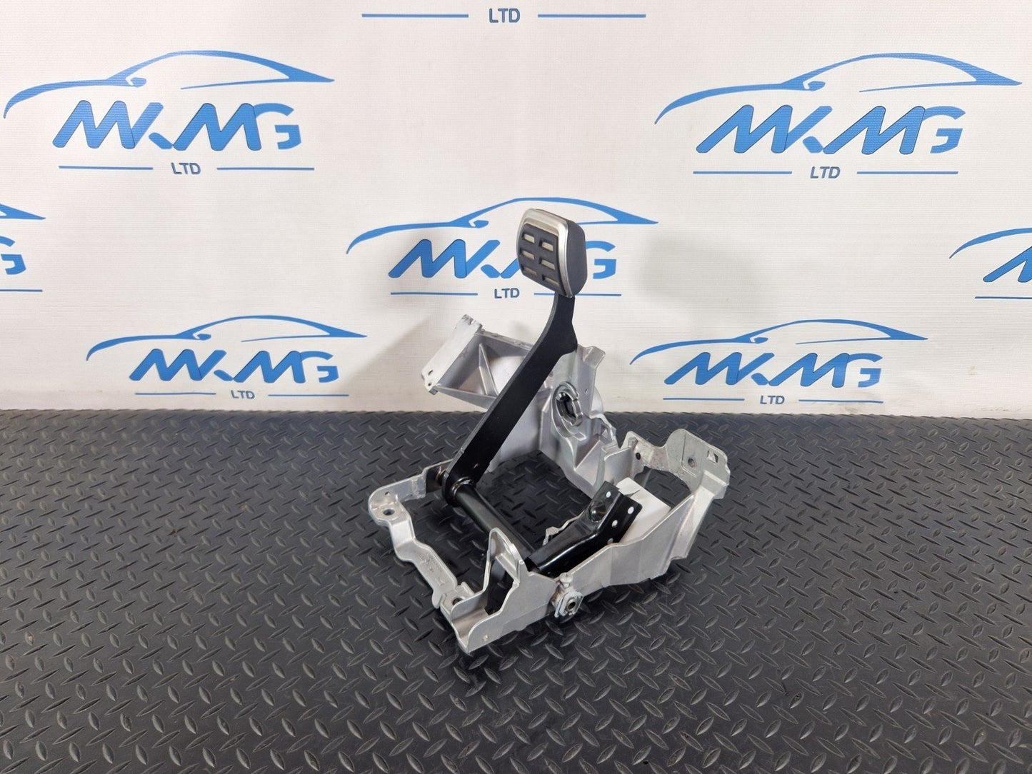 17-24 AUDI S5 F5 OEM SPORTBACK AUTOMATIC GEARBOX BRAKE PEDAL & FRAME 8W2723140A