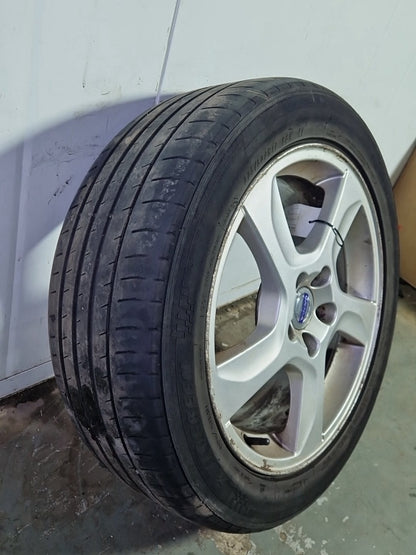 Volvo V70 MK3 17" Alloy Wheel with Tyre 225/50/17 4mm