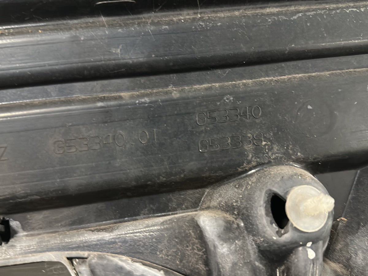 Iveco Daily MK5 Cab & Chassis Genuine Front Upper Grille 5801342732 5801342733