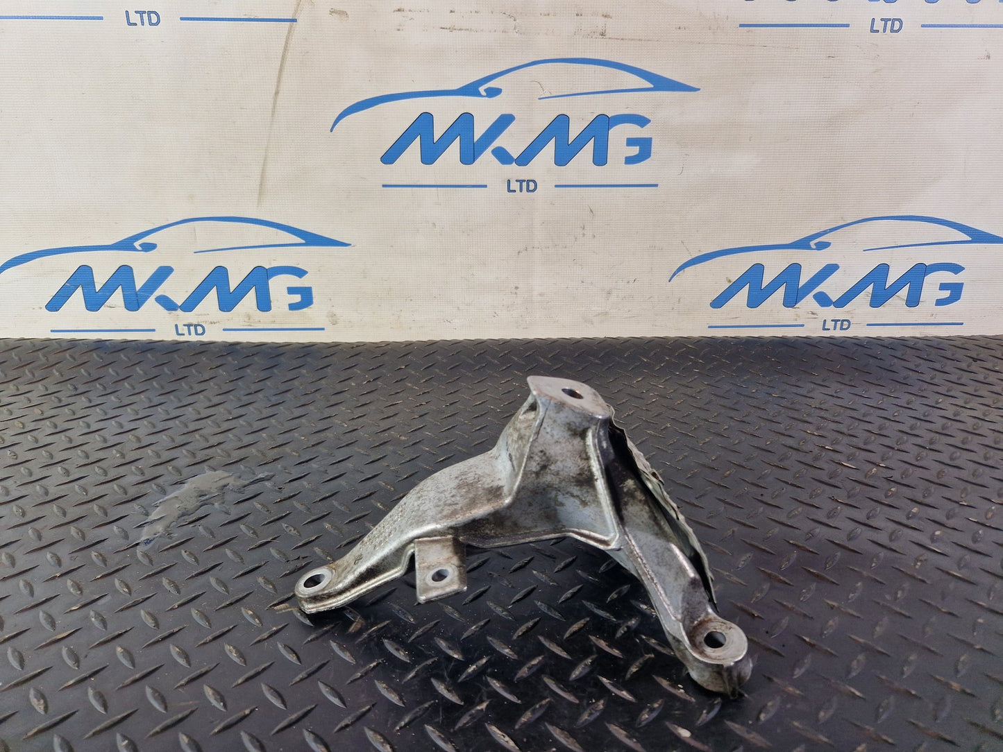 Audi A6 Allroad C7 3.0 Diesel CRTD Engine Mount 4G0199308AC