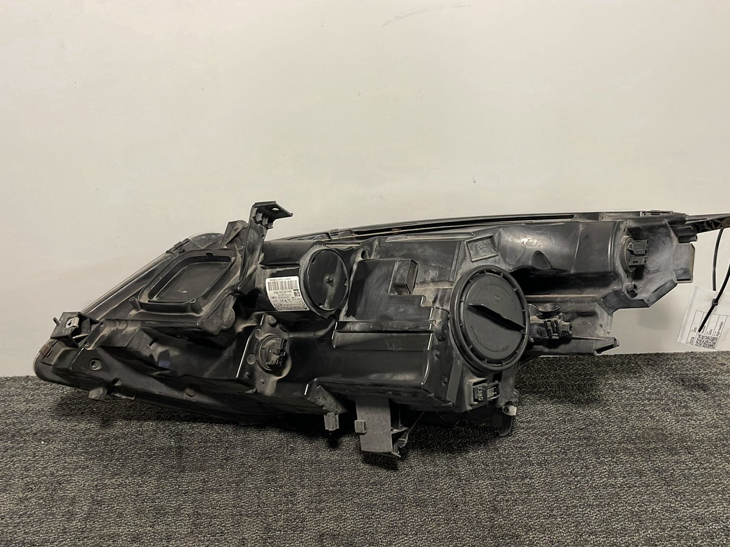 Vauxhall Zafira MK3 (C) (A3470) MPV Front Right O/S Driver Headlight 39009024