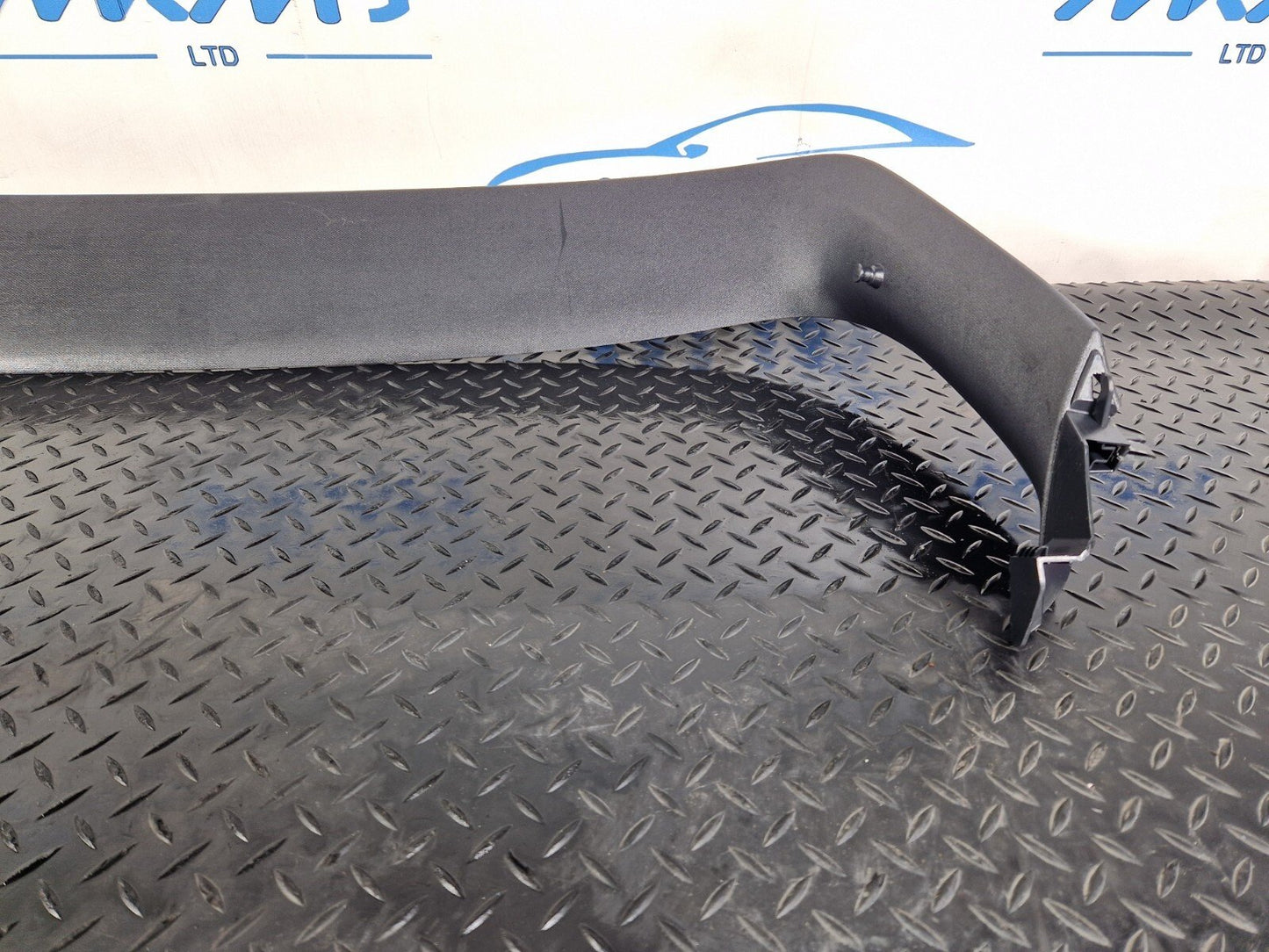 19-ON MERCEDES BENZ B CLASS W247 REAR TAILGATE WINDOW FRAME TRIM A2477402500