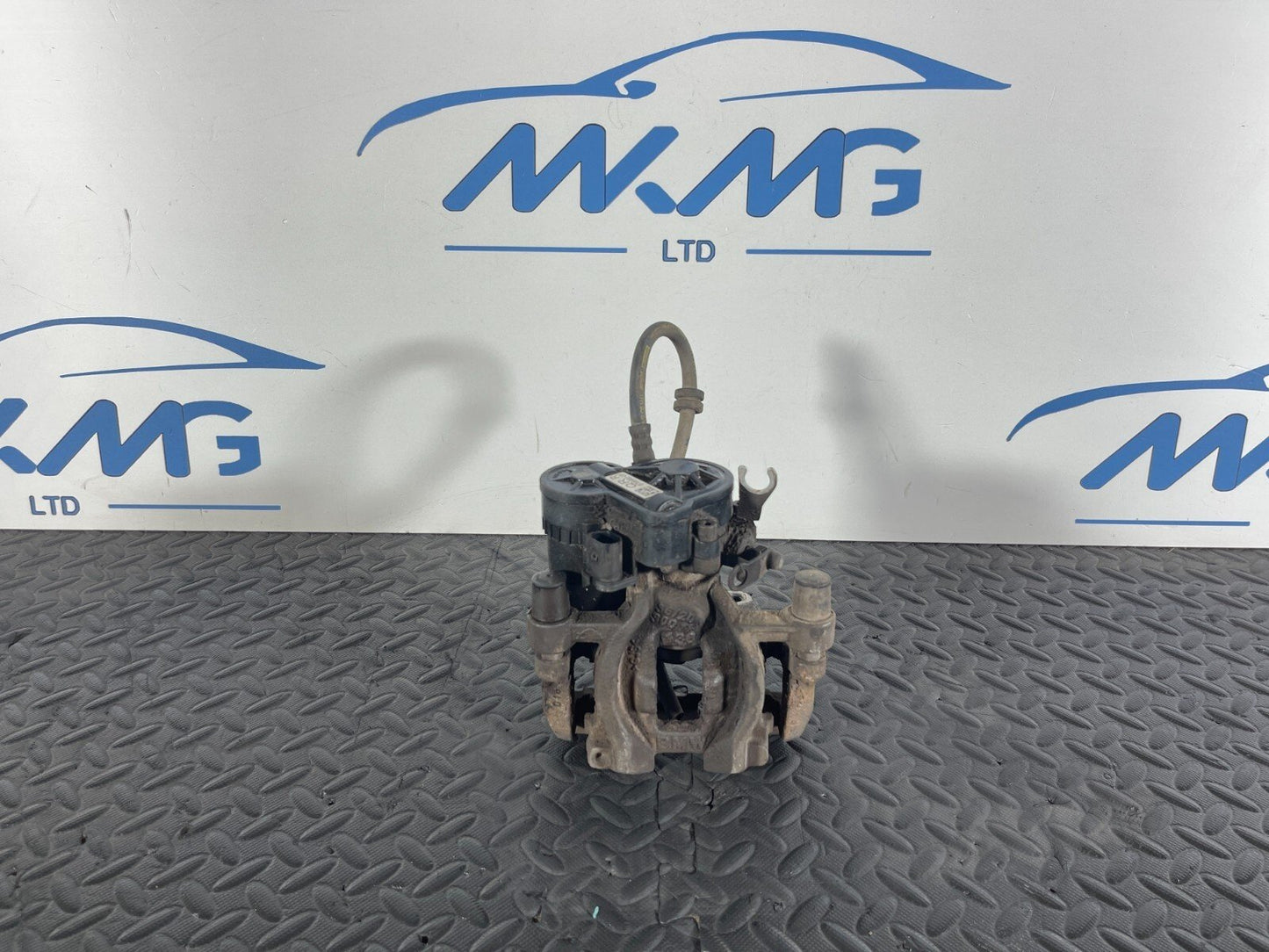 16-22 BMW X1 F48 GENUINE REAR RIGHT DRIVER SIDE ELECTRIC BRAKE CALIPER 6798962