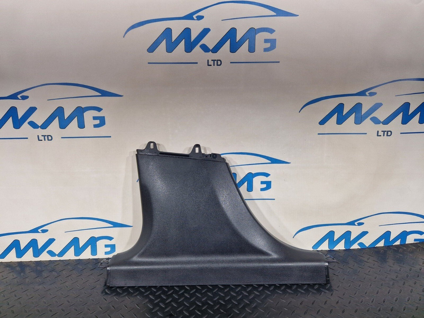 19-ON MERCEDES BENZ CLA C118 GENUINE LEFT SIDE B PILLAR TRIM COVER A1186920300
